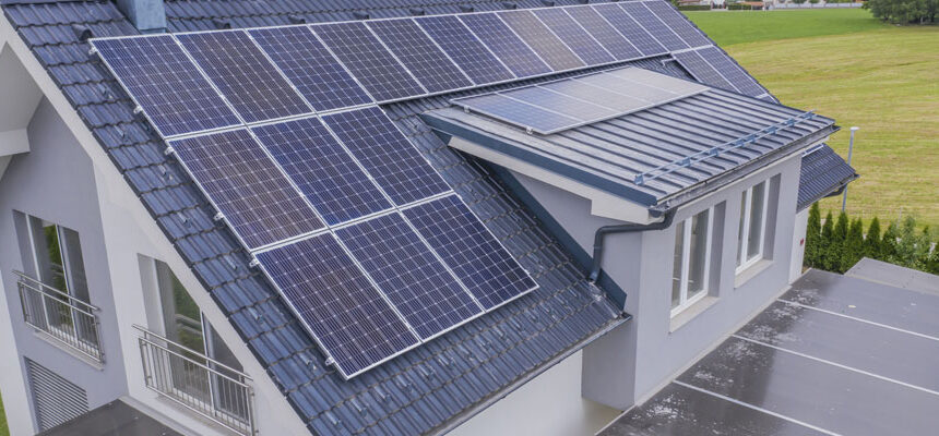 Hybrid Rooftop Solar System: Benefits, Working & Installation