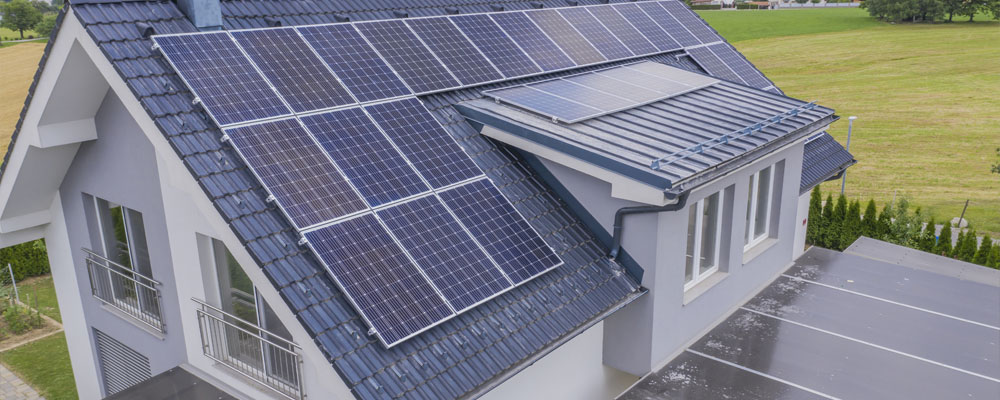 Hybrid Rooftop Solar System: Benefits, Working & Installation